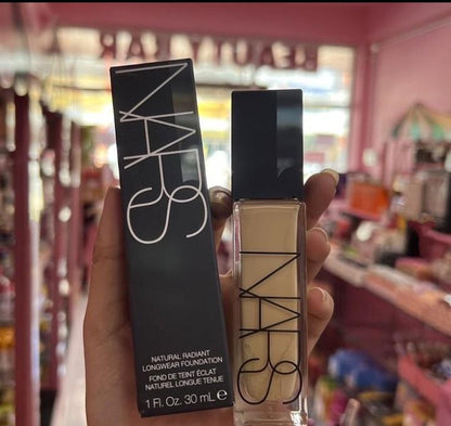 24Hr Full Coverage Foundation Black Pakistani