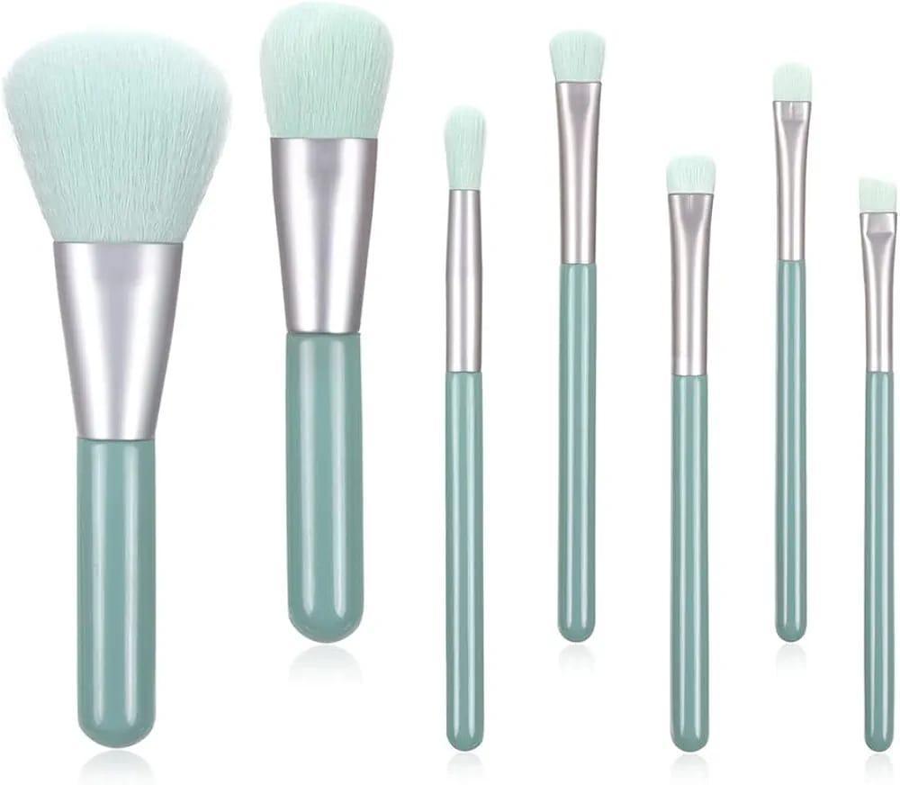 Mint Green 7-Piece Makeup Brush Set for Daily Use