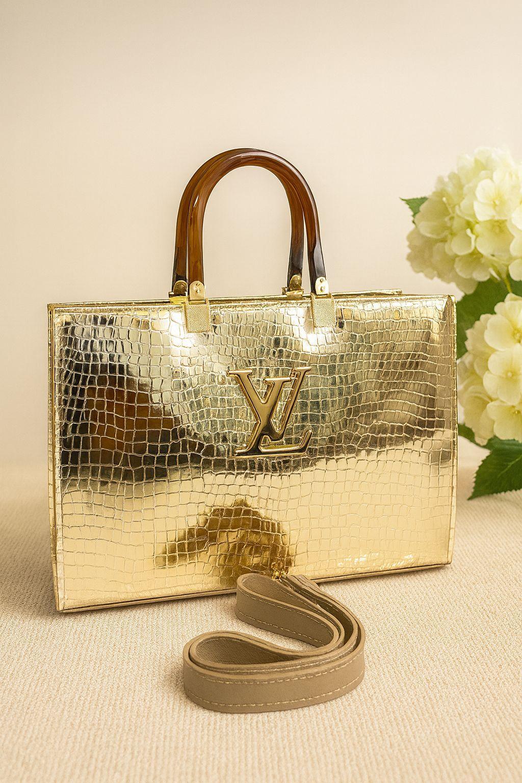 White Luxurious Tote Bag with Detachable Strap & Zipper Pocket