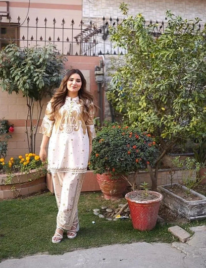 Pakistani Women's Cream Embroidered Kurta Pajama Set