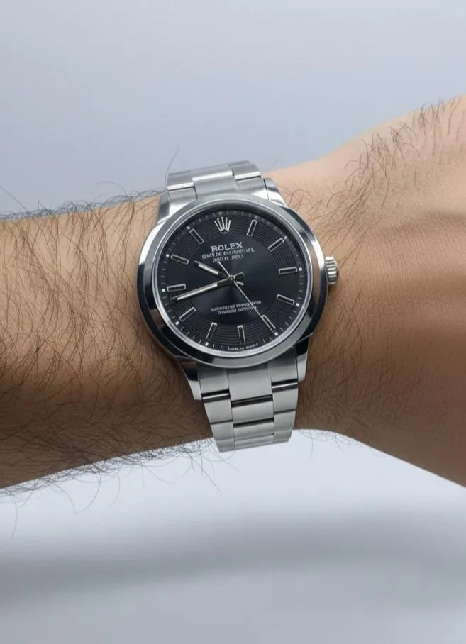 Men's Stainless Steel Black Dial Quartz Watch 34mm