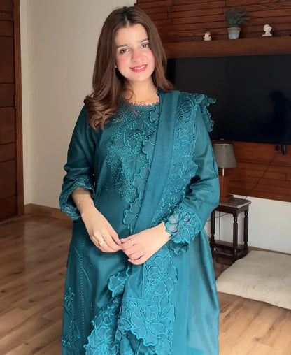 Stunning 3 Pcs Women's Stitched Embroidered Suit
