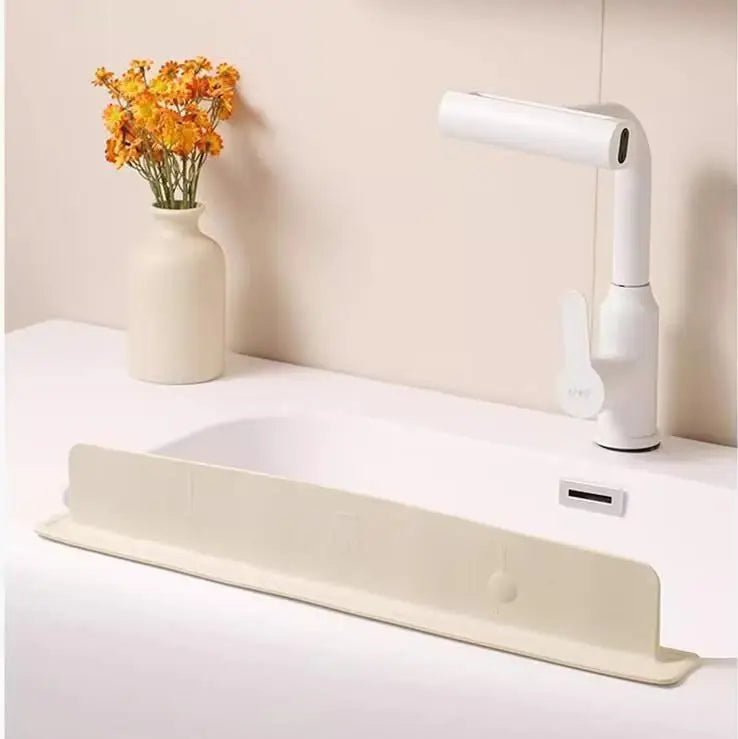 Kitchen Sink Splash Guard Self Adhesive Water Stopper Strip Silicone Sink Guard Bathroom Wash Basin Water Barrier Kitchen Accessories