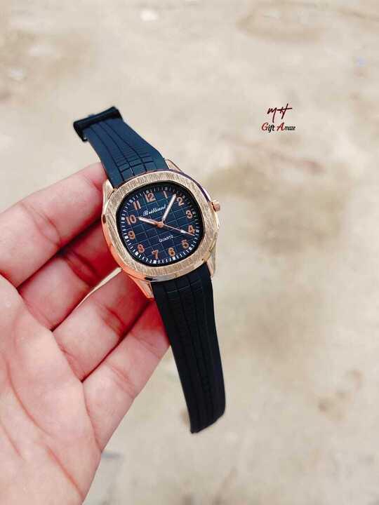 Men's Analog Watch with Rubber Strap & Stainless Steel Casing