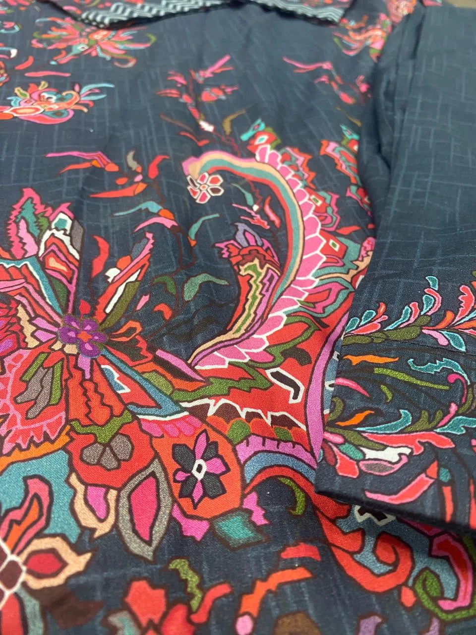 Women's Multicolor Ban Collar Lawn Suit Set Medium to XL