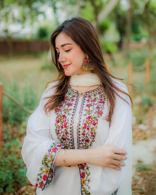 Women Embroidered Linen Shirt & Trouser Set Medium Large