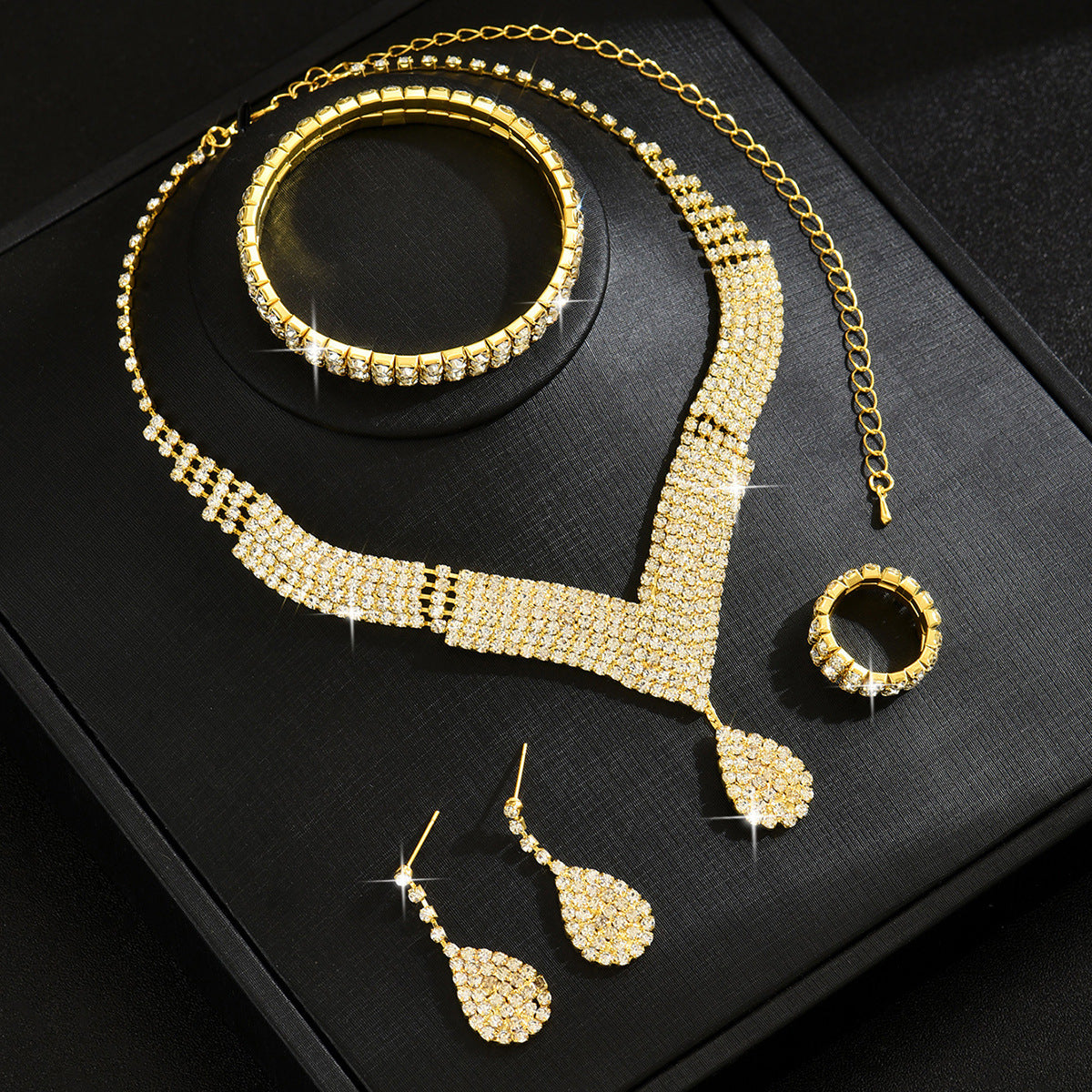 Black Teardrop Jewelry Set for Pakistani Women