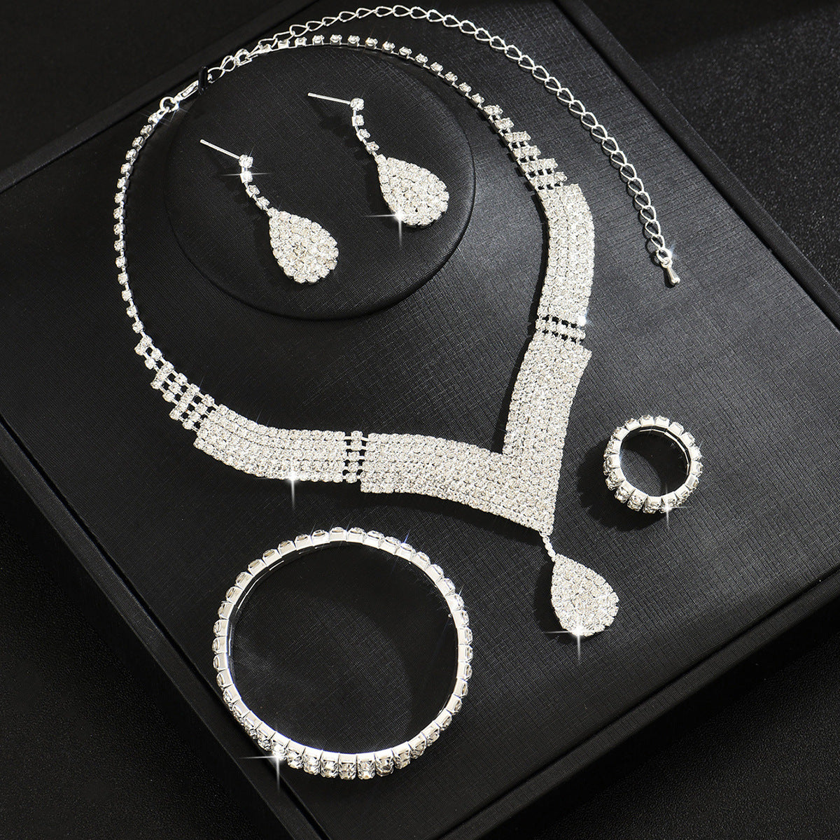 Black Teardrop Jewelry Set for Pakistani Women